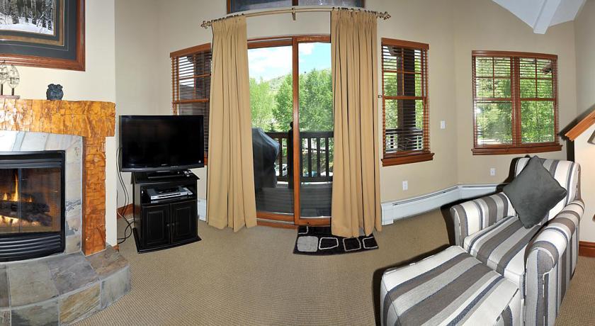 Lodge At Brookside Avon Village 객실 사진