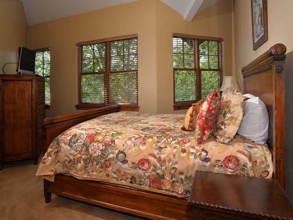 Lodge At Brookside Avon Village 객실 사진