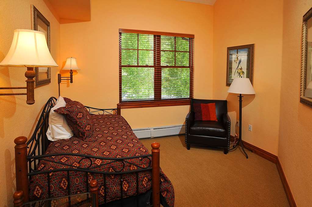 Lodge At Brookside Avon Village 객실 사진