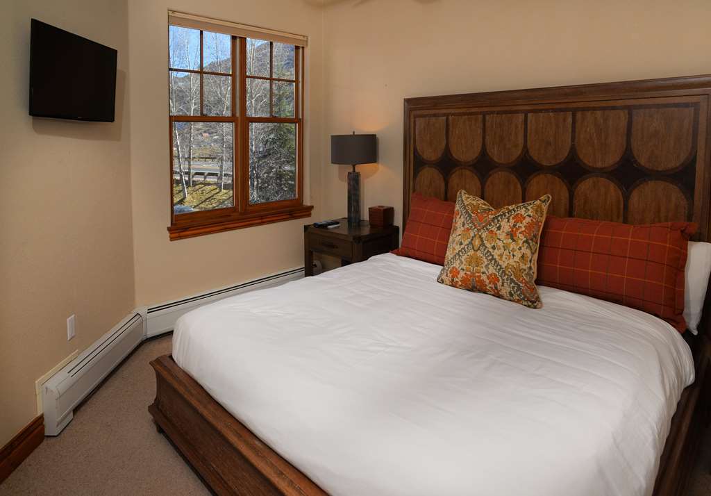 Lodge At Brookside Avon Village 객실 사진
