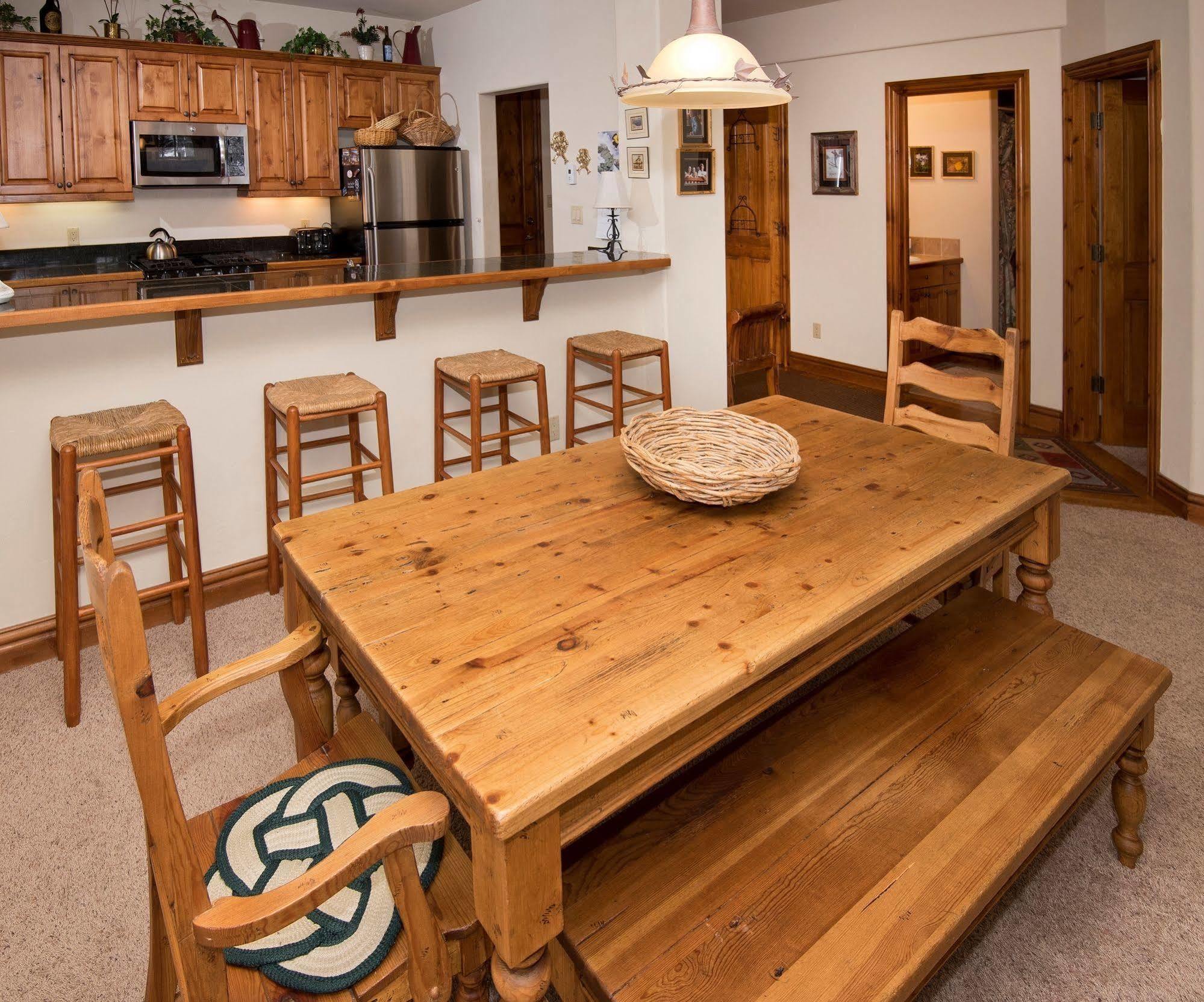 Lodge At Brookside Avon Village 외부 사진