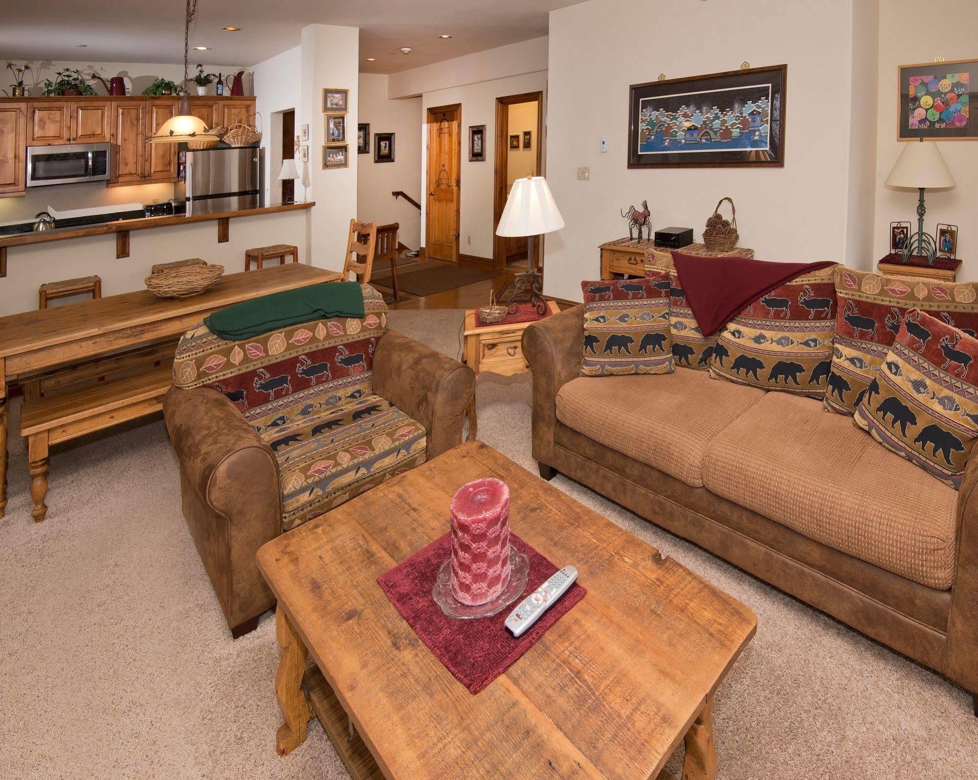 Lodge At Brookside Avon Village 외부 사진