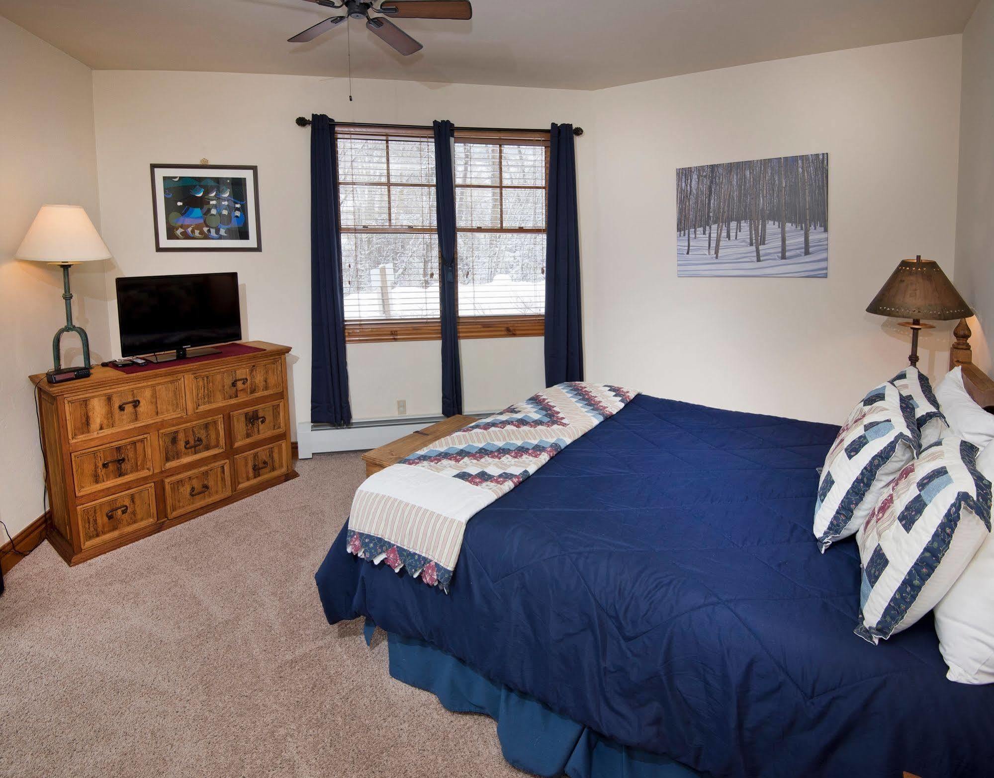 Lodge At Brookside Avon Village 외부 사진