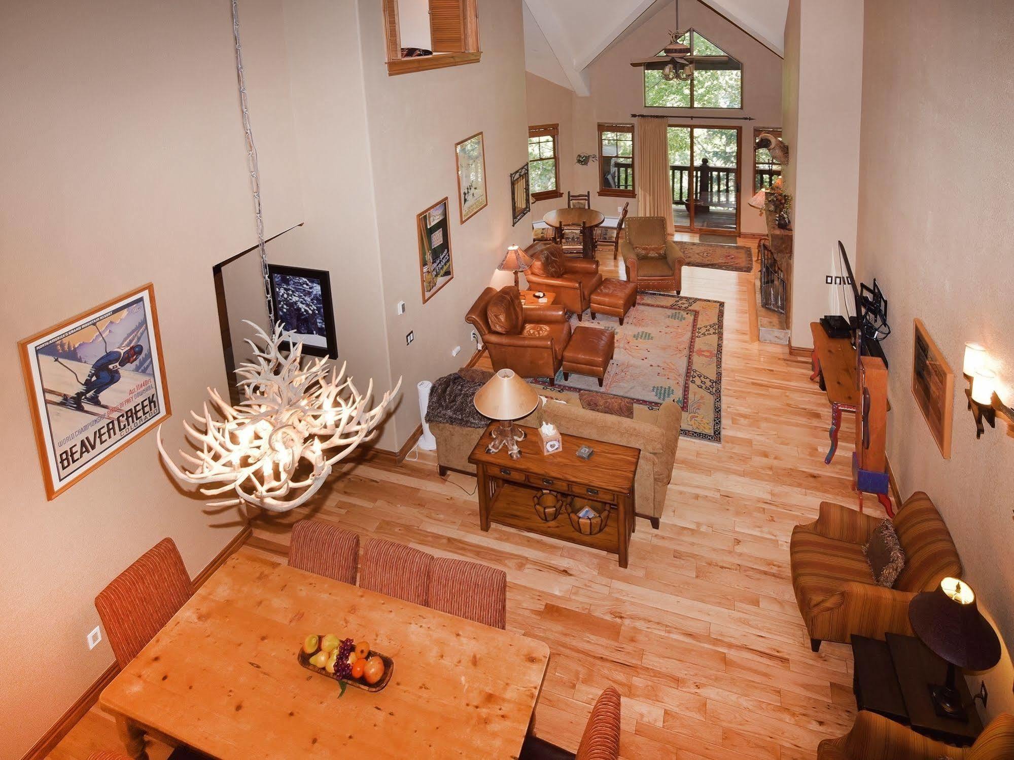Lodge At Brookside Avon Village 외부 사진